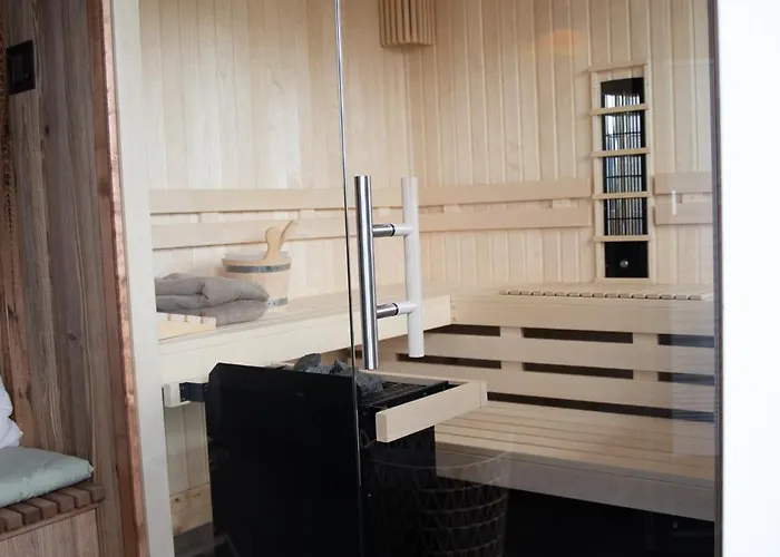 Penthouse Wohnung Mit Terrasse & Sauna - Wildecker Ferienbutze